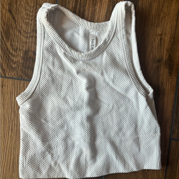 Nikibiki White Athletic Cropped Tank Size M - Picture 1 of 1